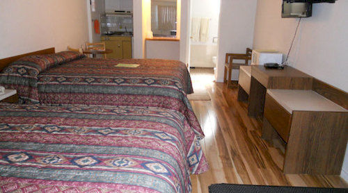 Lazy Bear Lodge แครนบรูค ภายนอก รูปภาพ