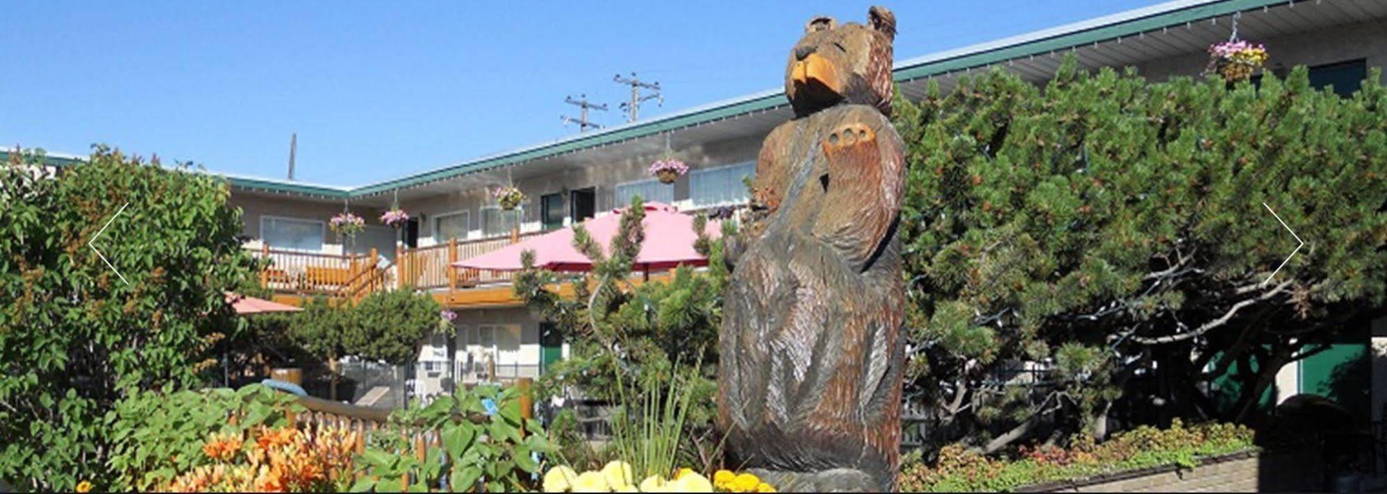 Lazy Bear Lodge แครนบรูค ภายนอก รูปภาพ